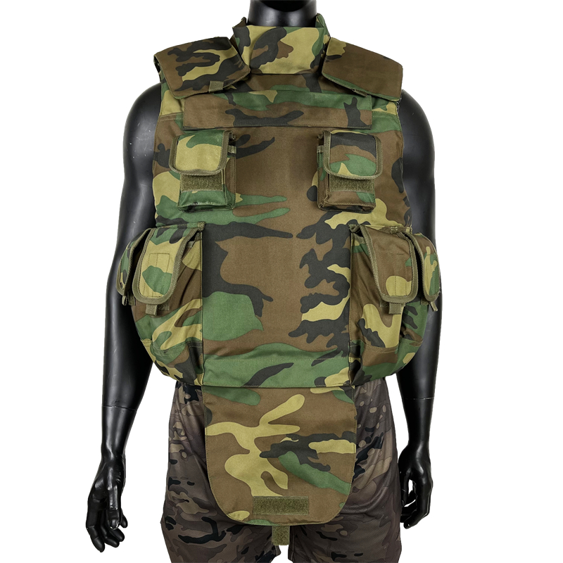 Woodland Body Armor (4)