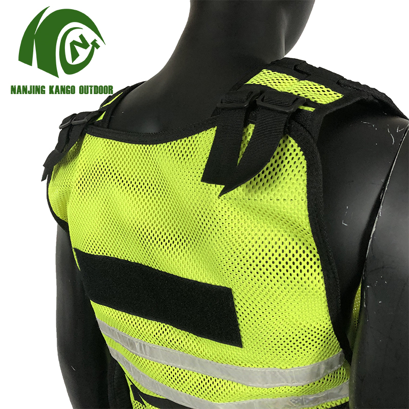 reflective vest (8)